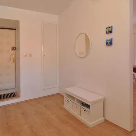 Apartment Nemo *